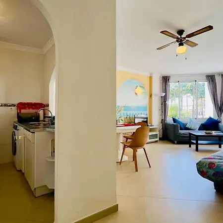 Apartment Torresol Sea View *